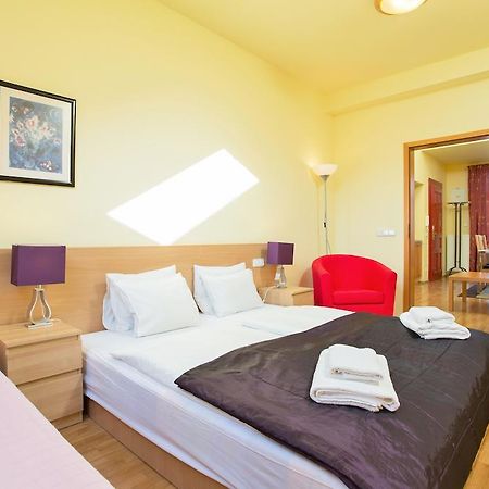 Vlkova Palace Prag Dış mekan fotoğraf