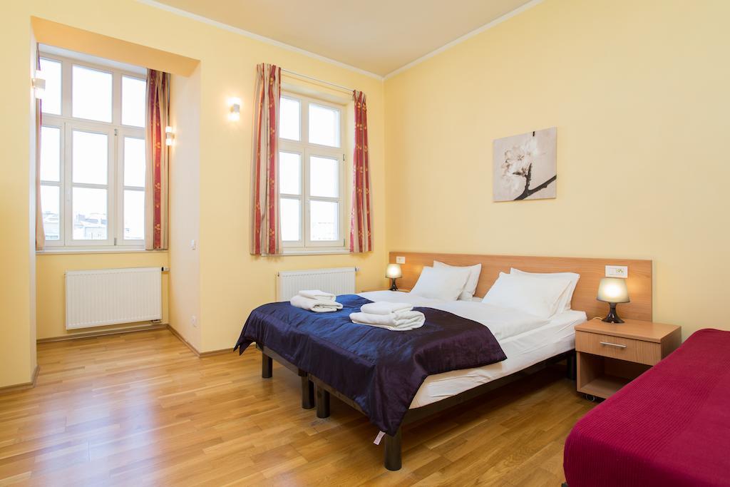 Vlkova Palace Prag Dış mekan fotoğraf